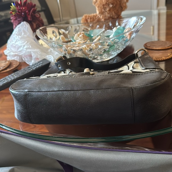 Coach handbag in good condition black and white leather care about 10 years - Picture 9 of 11